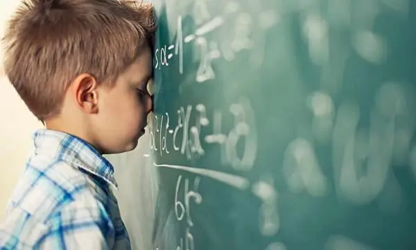 فعالیتهای گروهی راهی برای افزایش اعتماد به نفس دانش آموزان دیرآموز