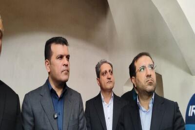  بازدید معاون علمی رئیس جمهور از نمایشگاه محصولات دانش بنیان در بیرجند