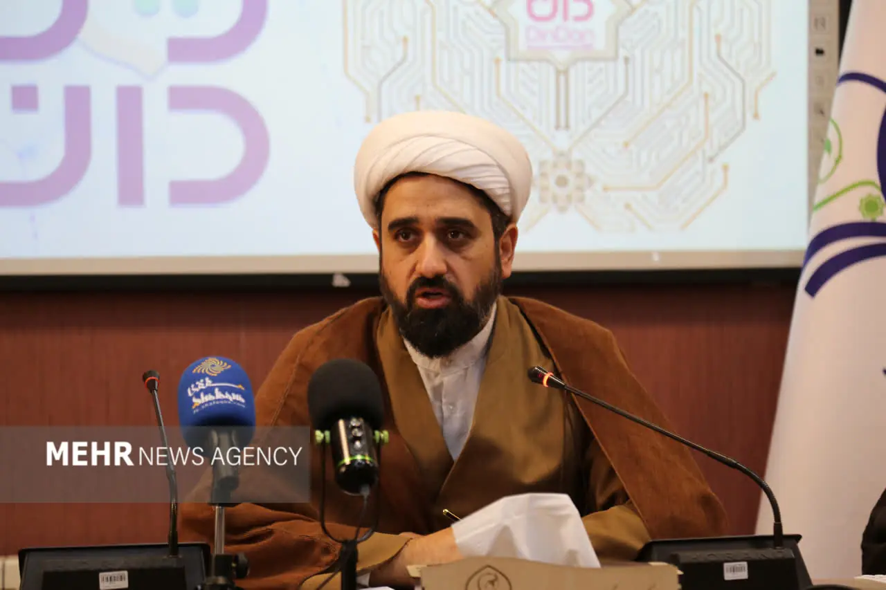  هوش مصنوعی بومی «دین‌دان» معادل ۷۰ پاسخگوی انسانی فعالیت می‌کند