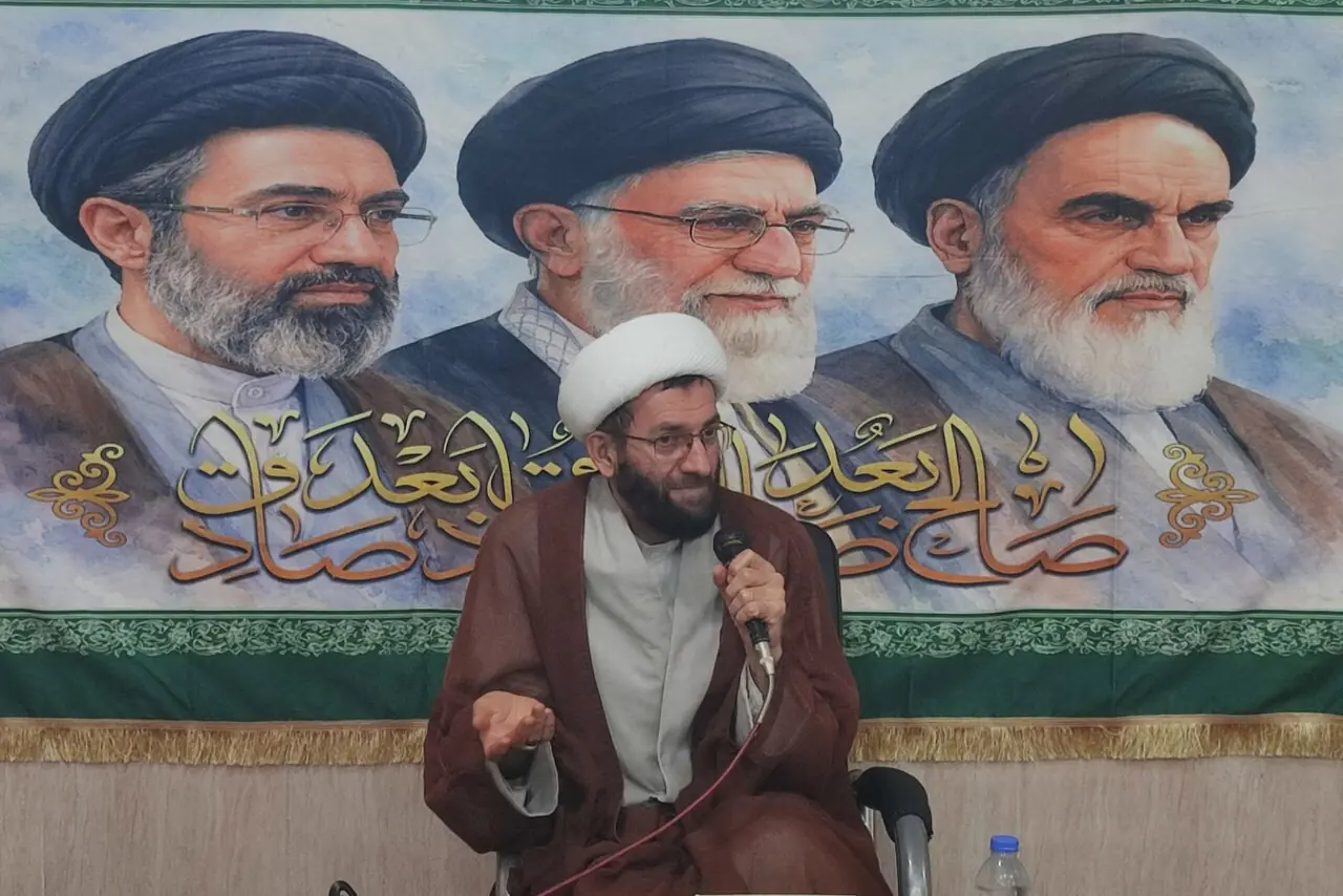 هجرت برای کسب علم انسان را از غرقشدن در دنیا نجات میدهد