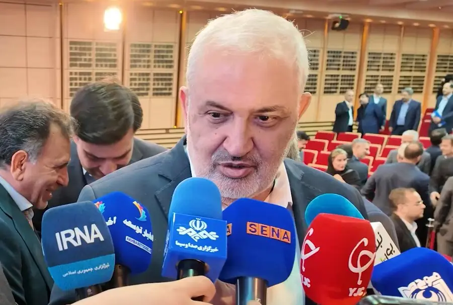 شکبه برق با وجود جنگ مقاوم باقی ماند + ویدئو