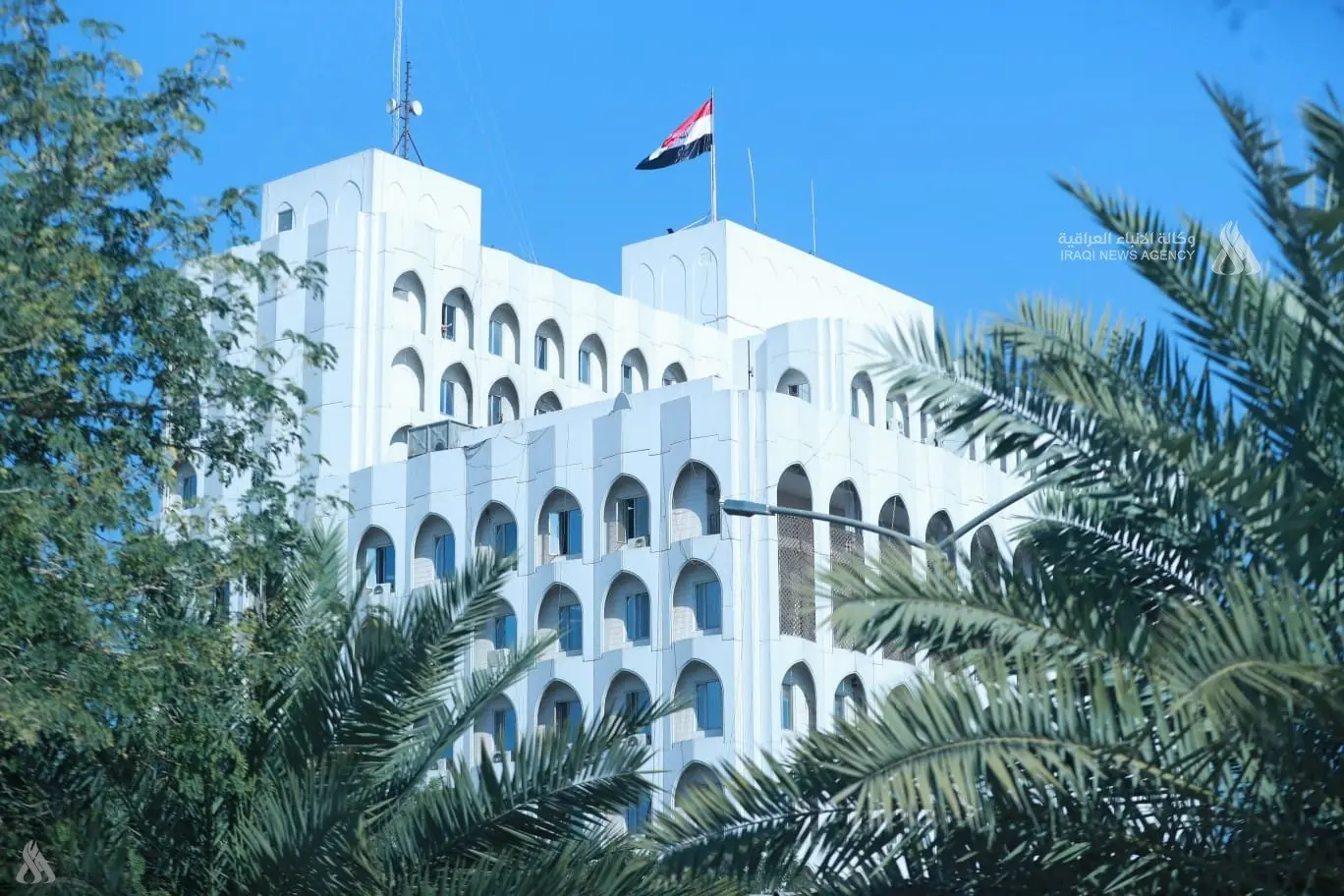 وزارت خارجه عراق هیأتی را برای پیگیری حادثه درگیری مقابل محل اسکان دانشجویان عراقی در سمنان اعزام کرد