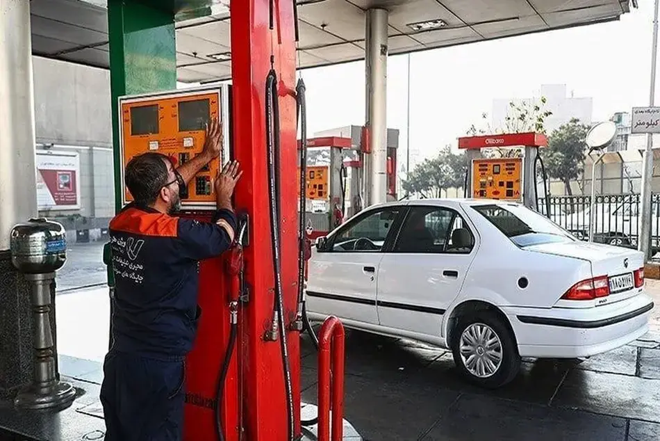  معاون وزیر نفت: سهمیه های سوخت تغییر نمی کند/ صرفا نرخ سوم بنزین افزایش قیمت دارد