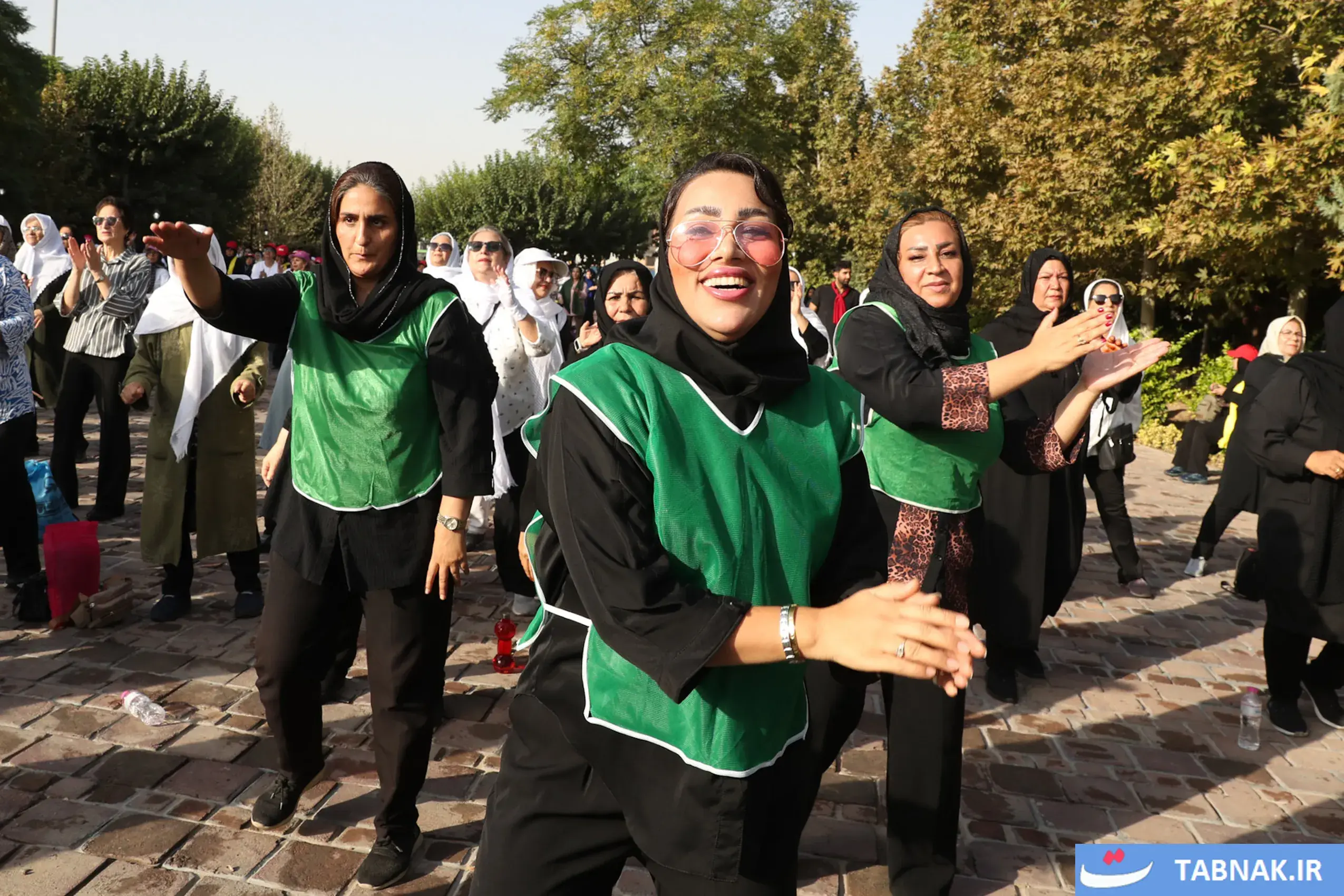  عکس: ورزش صبحگاهی