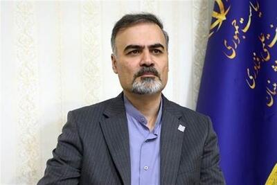 رئیس مرکز طب ایرانی: باور به بیضرر بودن گیاهان دارویی اشتباه است - تسنیم