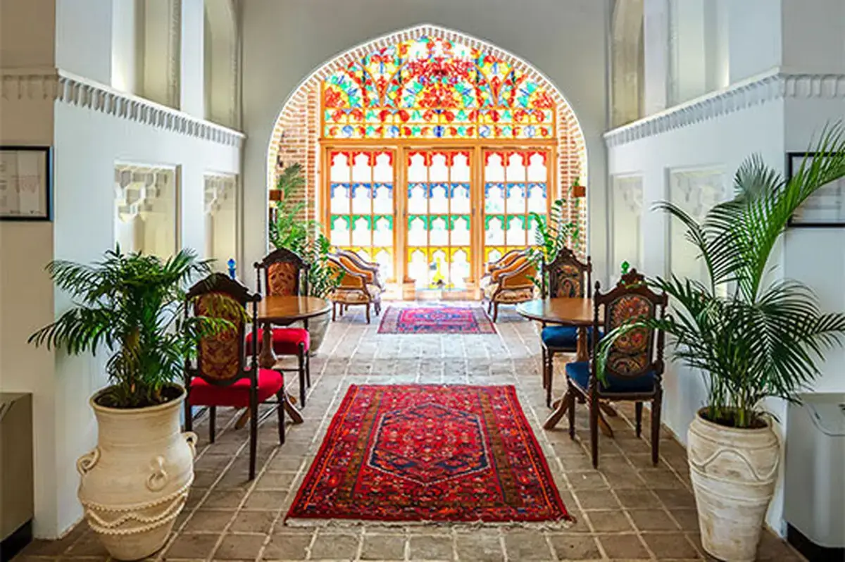 این عمارت در قزوین زمان را متوقف کرده است