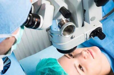 لازک یا فمتولیزیک؟ راهنمای انتخاب بهترین روش جراحی چشم