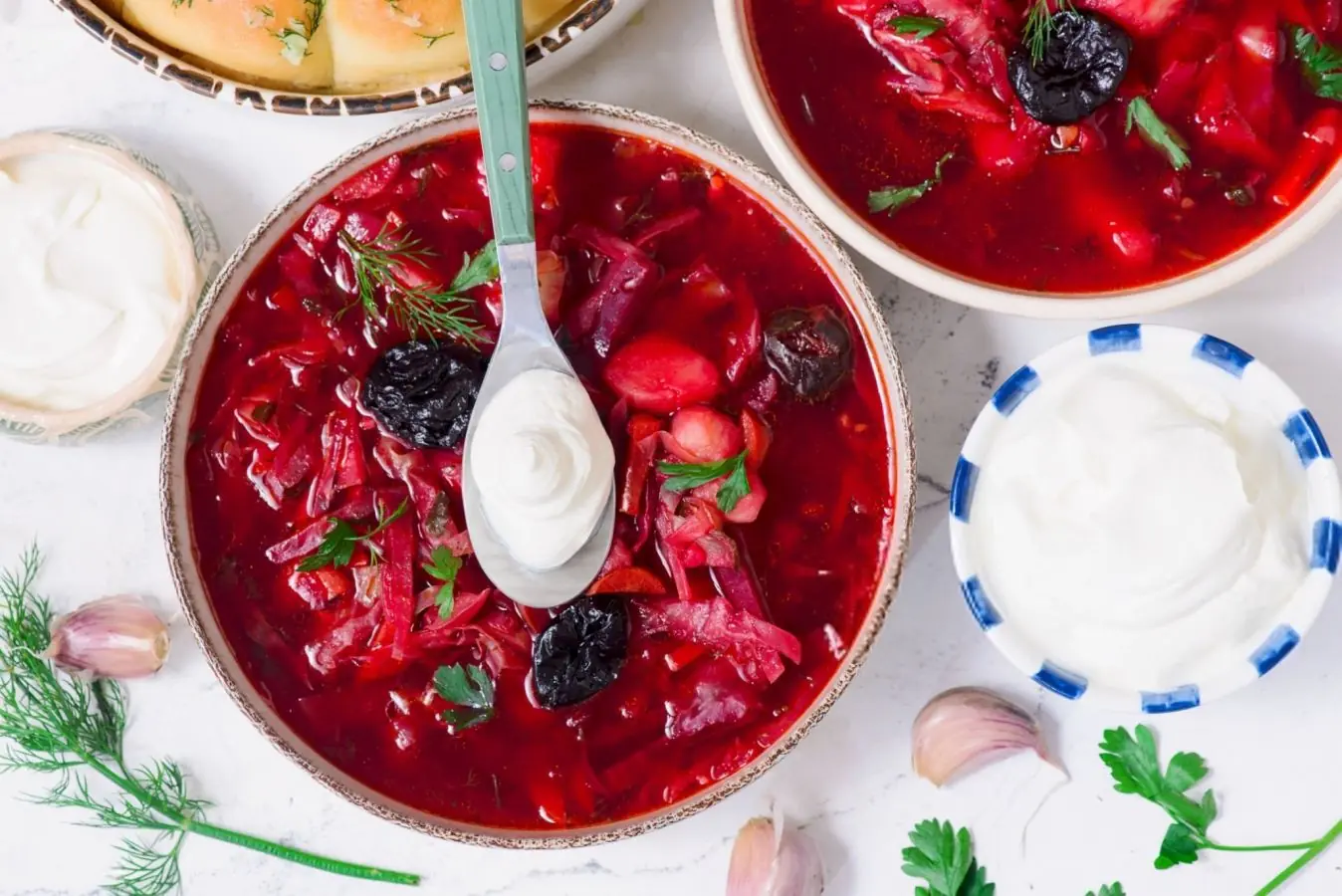 طرز تهیه سوپ لبو خامه ای روسی (مناسب برای ۴ نفر)