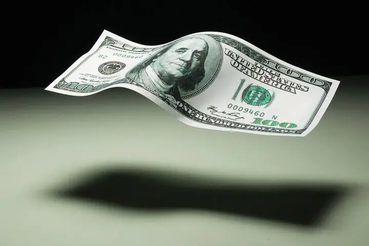 فرار نقدینگی از تولید - سایت خبری اقتصاد پویا