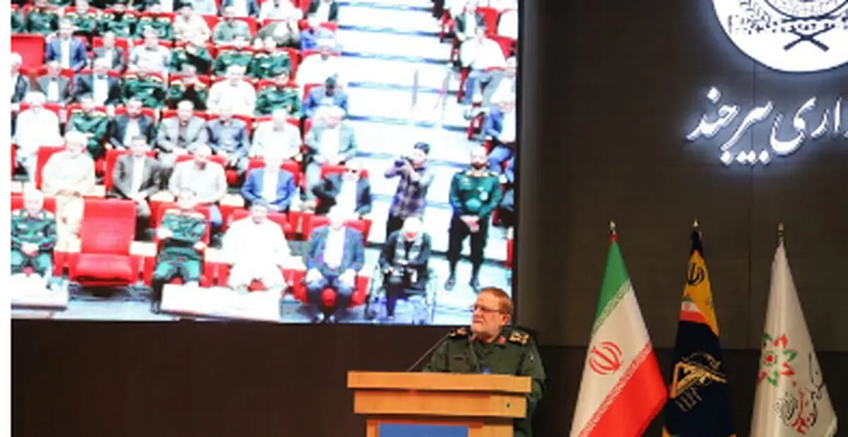 جانشین فرمانده کل سپاه: تحرکات دشمن در دریا بیپاسخ نمیماند؛ مردم سد توطئهها هستند