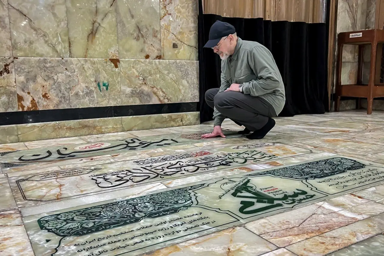  تصاویری از قالیباف در حرم عبدالعظیم حسنی(ع)