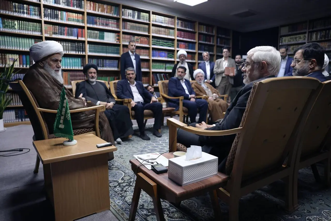عارف: افزایش مبلغ کالابرگ بهزودی اجرا میشود/ راهبرد ایران همچنان مذاکره است