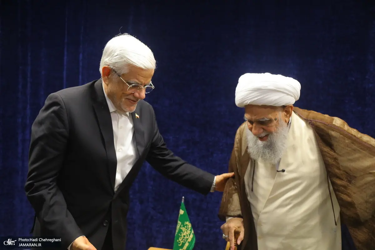 اولین روز سفر محمدرضا عارف به قم