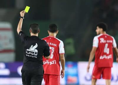 کلیپ خروج محمد خدابندهلو بازیکن پرسپولیس از میکسدزون بدون انجام مصاحبه