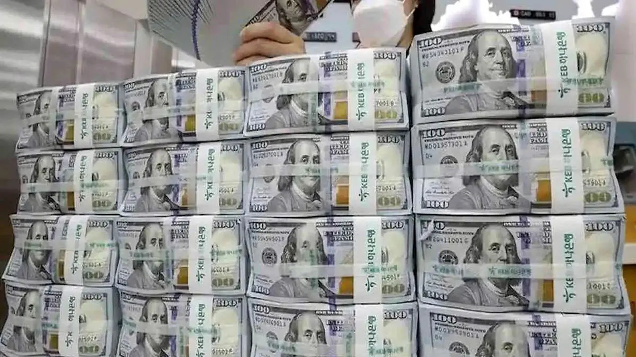 قیمت حواله دلار امروز سه شنبه 17 شهریور 1405
