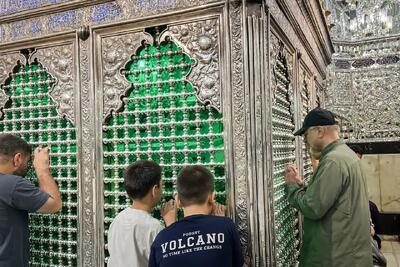 قالیباف بر سر مزار فرماندهان شهید در جنگ با آمریکا و اسرائیل رفت + عکس