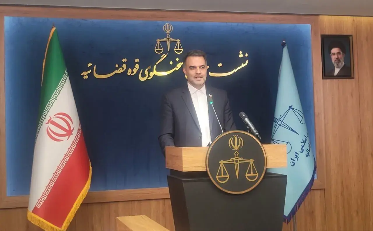  کاظمی: خودرو‌های فردا موتورز در حال ترخیص است/ تلاش می‌کنیم شکات به خودرو‌های خود برسند + فیلم