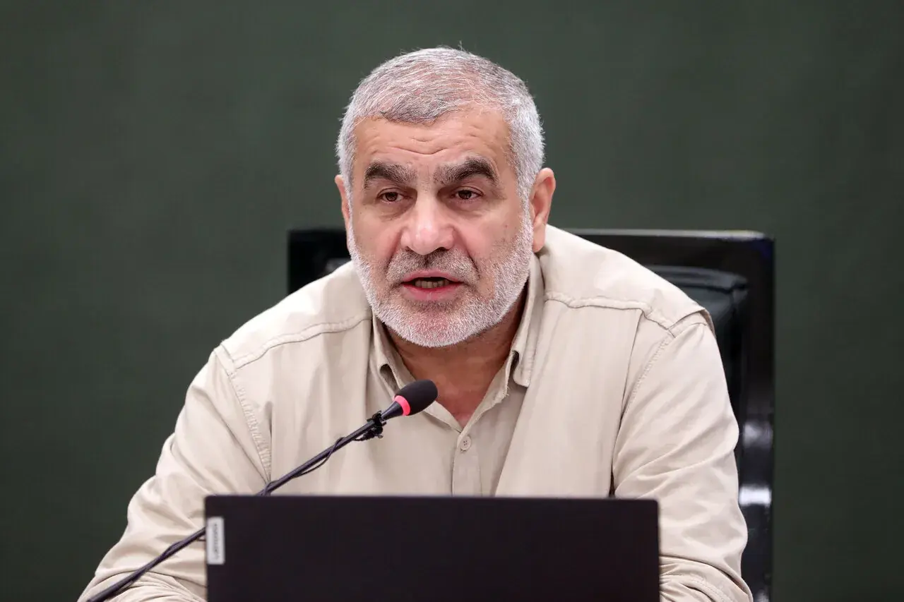  نیکزاد: هدف قرار دادن ناو‌های جنگی آمریکا تنها گوشه‌ای از توانمندی‌های ایران است