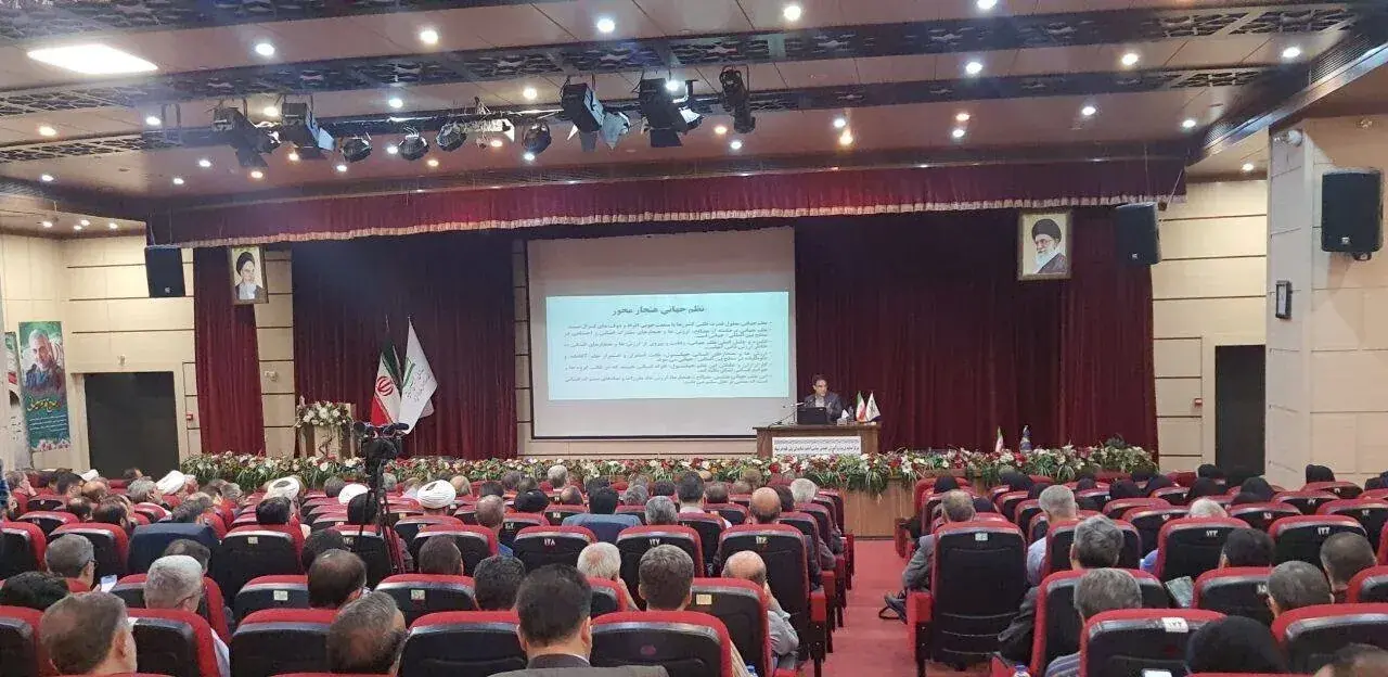 آغاز به کار نشست هم اندیشی اساتید بسیجی در دانشگاه تهران+فیلم