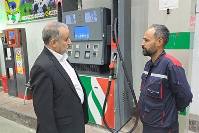 بازدید نیمهشب استاندار خراسان جنوبی از جایگاههای سوخت؛ بنزین هست - تسنیم