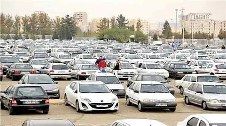 قیمت خودرو در بازار آزاد یکم اسفند ۱۴۰۰