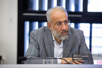 رفع تخلف بیش از ۲۲۳۷ واحد صنفی در اصفهان؛ صدور ۲۷۸۶ تذکر برای مقابله با سد معبر