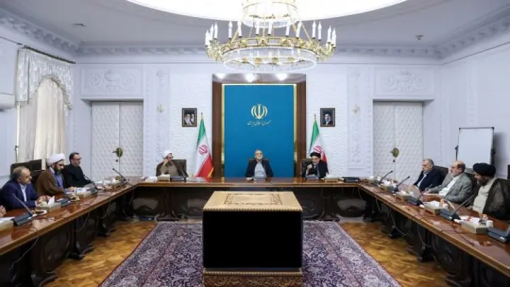  نباید چشم امید به بیرون از مرزها داشته باشیم