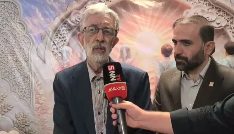 حدادعادل: در اجرای سند تحول آموزش و پرورش خیلی پیشرفت حاصل نشده/ دانشآموزان باید بدانند چگونه خونخواه رهبر شهید باشند + فیلم