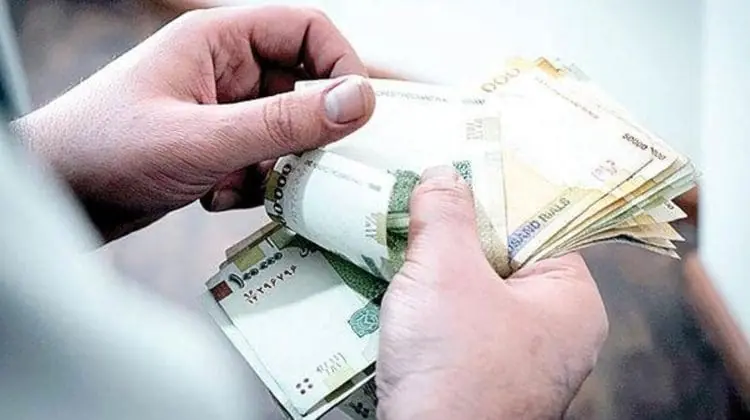 رقم احتمالی دستمزد سال آینده کارگران اعلام شد