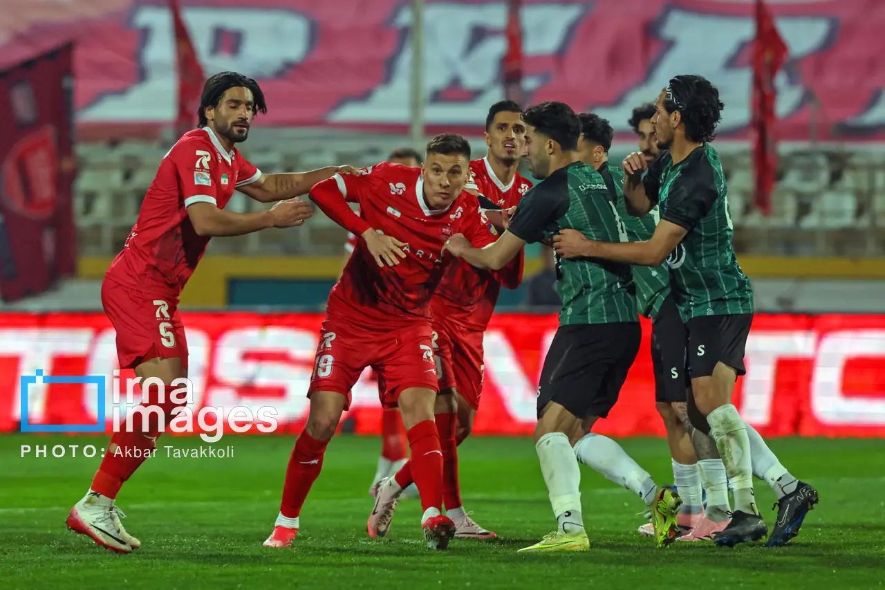 لغو ۴ بازی هفته هفتم لیگ برتر؛ جنگ پرسپولیس و سازمان لیگ بالا گرفت