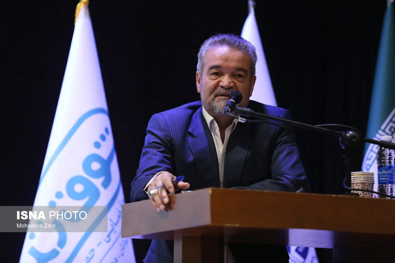 نیمی از افرادی که با ۱۲۳ تماس میگیرند، از اقدام به خودکشی منصرف میشوند