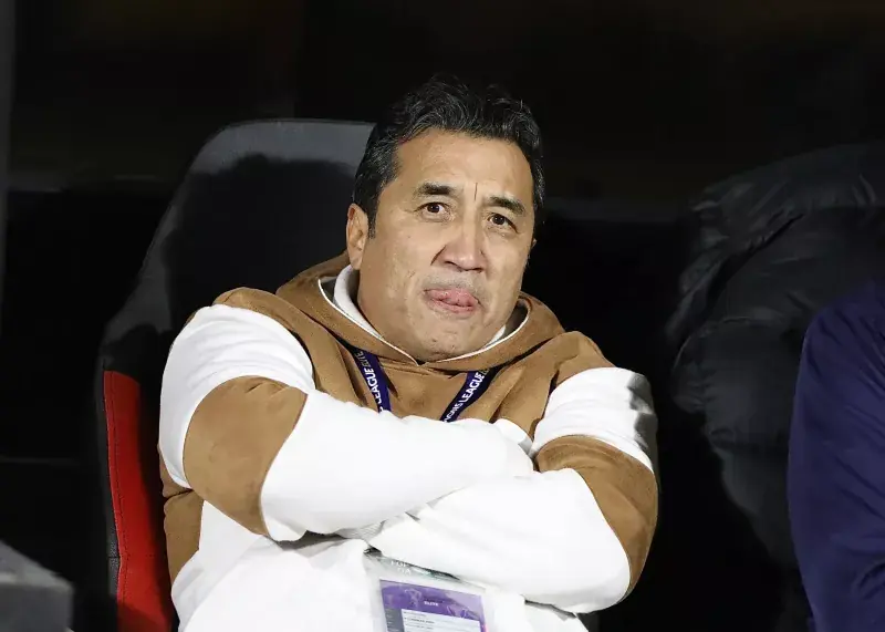 ادعای جنجالی خداداد عزیزی در واتساپ!