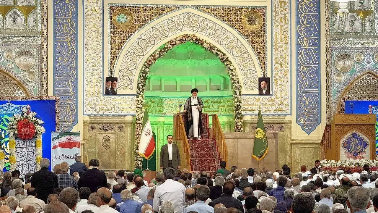 امام جمعه مشهد: نبرد رزمندگان ما در برابر دشمنان دفاع تهاجمی است