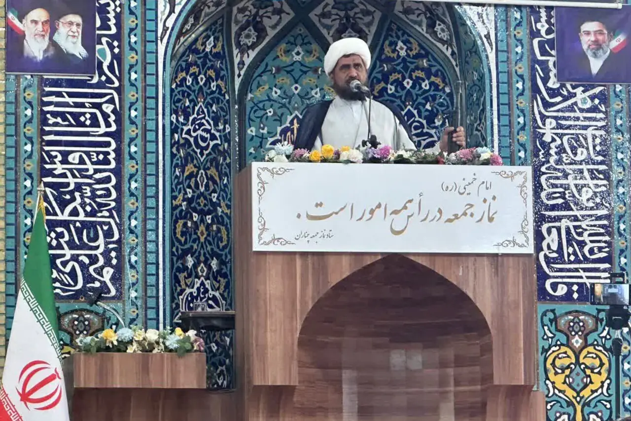 بختیاری: وحدت ملی تنها راه مقابله با شیطان بزرگ است