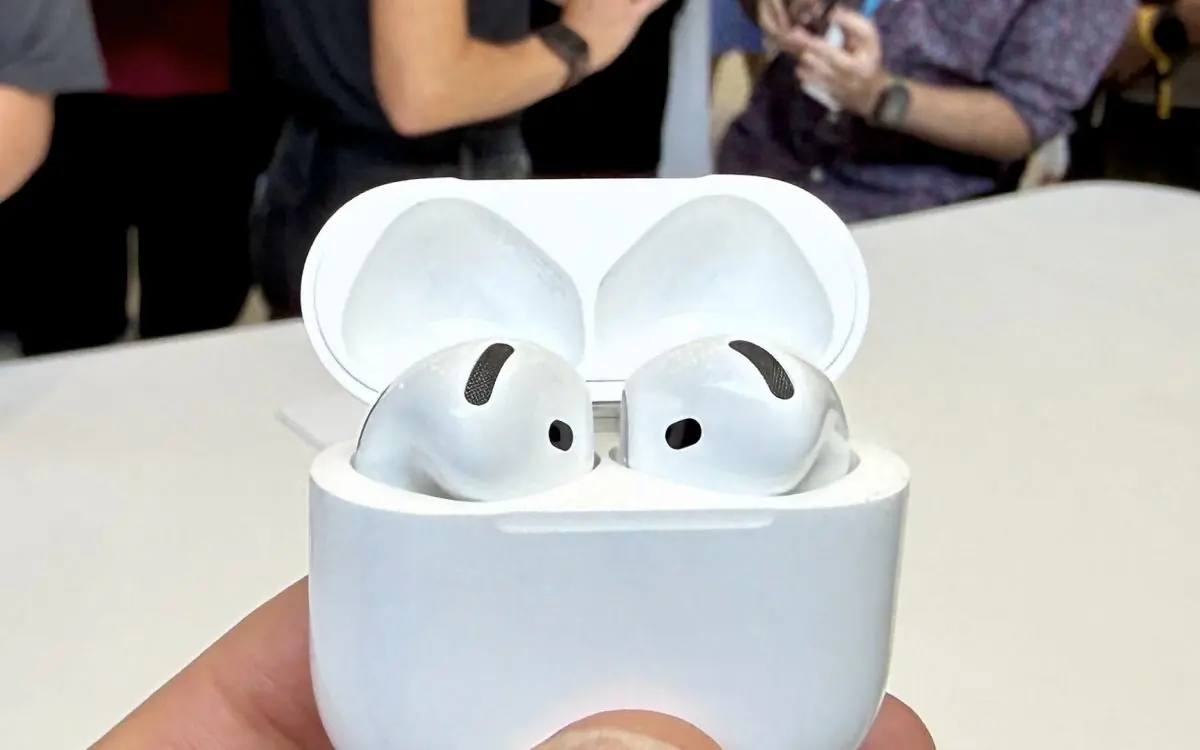 اپل از نسل پنجم AirPods با حذف نویز بهبودیافته رونمایی کرد