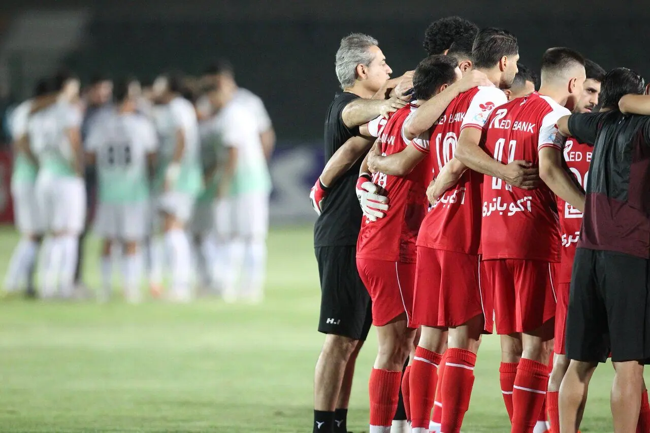 پرسپولیس از صدر جدول دور ماند؛ تعویق بازی با خیبر