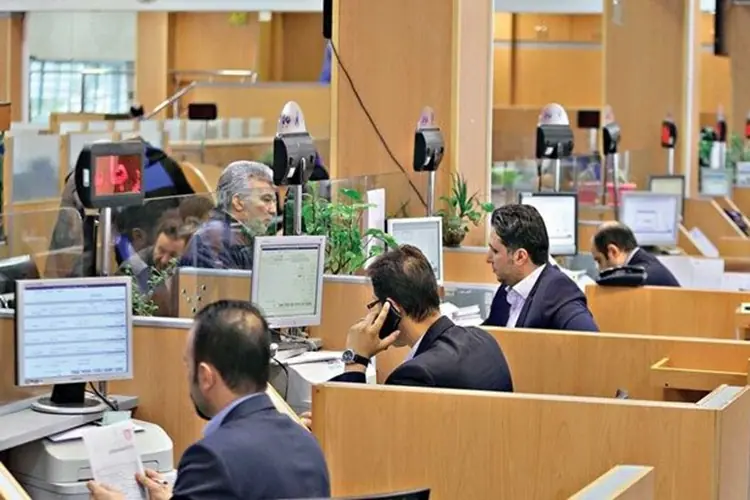 استخدام نیروهای شرکتی کلید خورد؟؛ مجلس این هفته تصمیم میگیرد