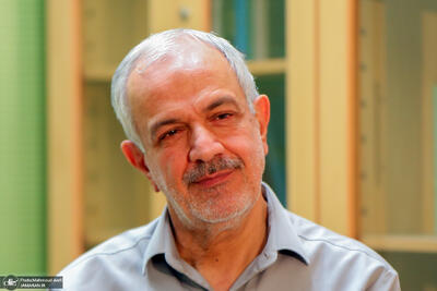 احمد مسجدجامعی: سینمای ایران هنگامی در جهان صاحب صدا شد که بیش از آنکه بکوشد شبیه دیگران باشد، توانست خودش باشد/ راه جهانی شدن، گاه از عمیقتر شدن در هویت خود آغاز میشود و این همان تعبیر قدیمی است که بارها گفتهام: «حضور جهانی با شناسنامه ایرانی»