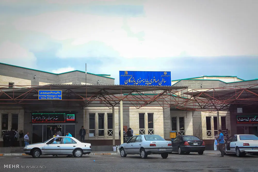 مرز بازرگان تعطیل نیست؛ ترافیک مرز ناشی از افزایش تردد تجار
