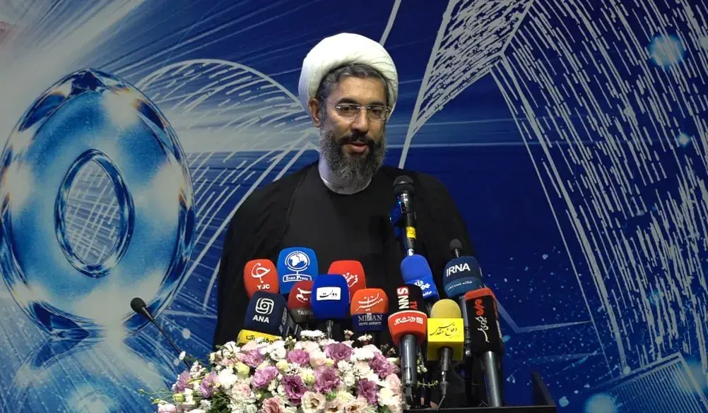 رستمی: دشمن نسبت به دانشگاه کینه دارد / روسای دانشگاهها در کنار محافظان تنگه هرمز وظیفه سنگینی برعهده دارند + فیلم