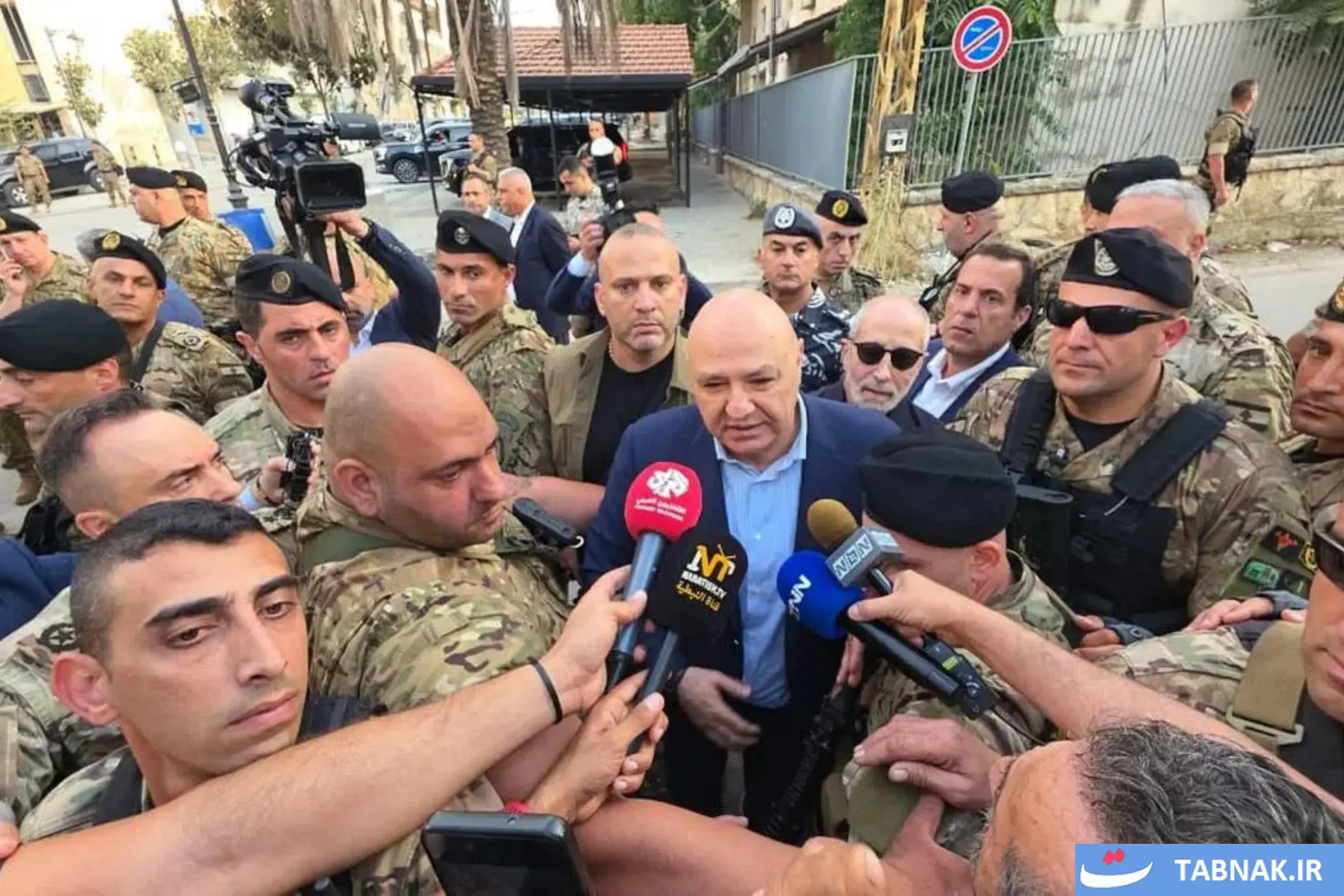  عکس: سفر سرزده رئیس‌جمهور و فرمانده ارتش لبنان به نبطیه