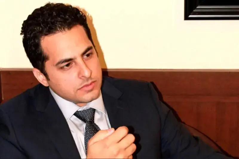 گزارش تکاندهنده رضا نصری از لامرد؛ بیش از ۲ هزار اصابت ترکش در ۱۵۰ متر
