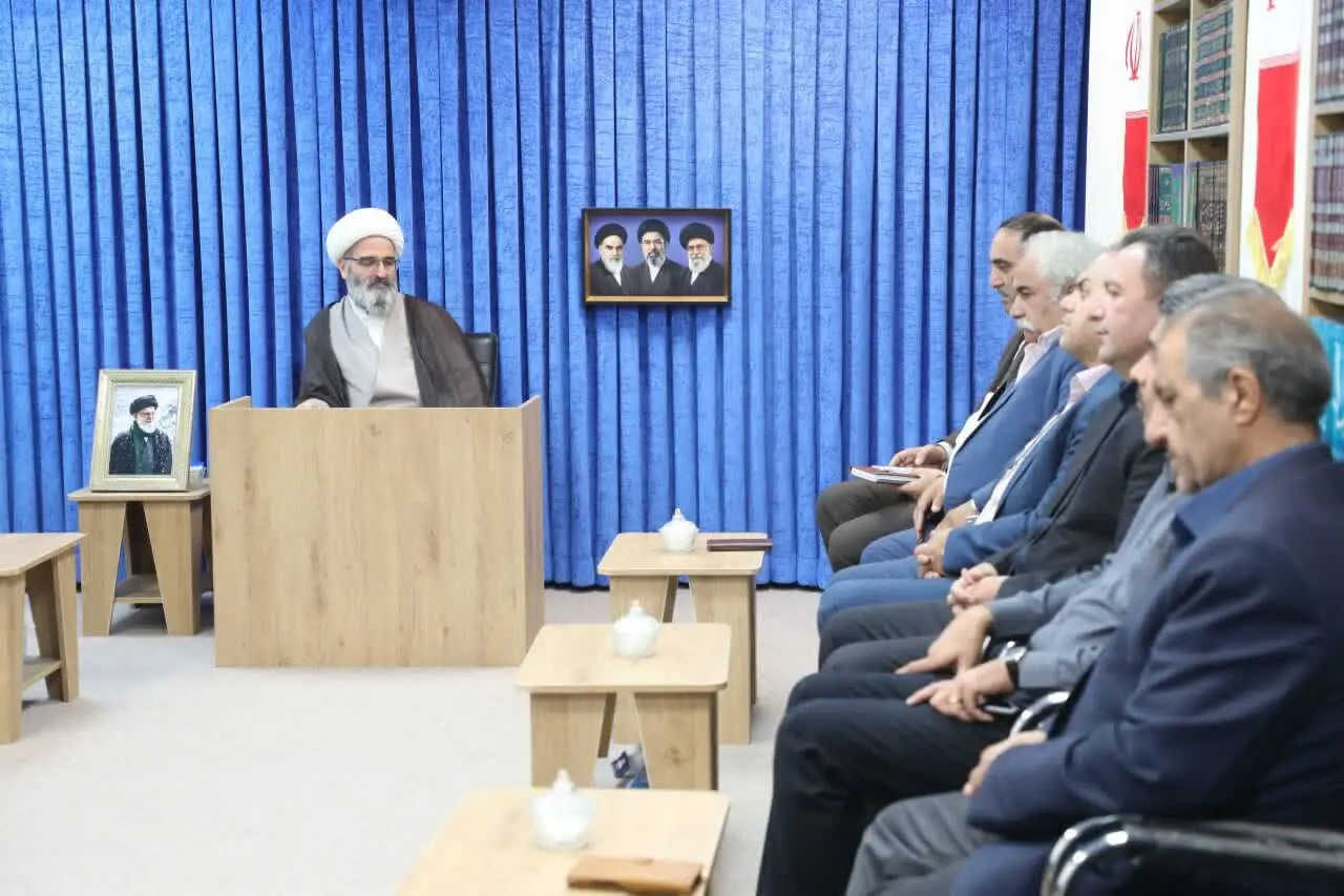 امام جمعه سمنان: شناسایی ظرفیتهای روستاها با حضور میدانی امکانپذیر است