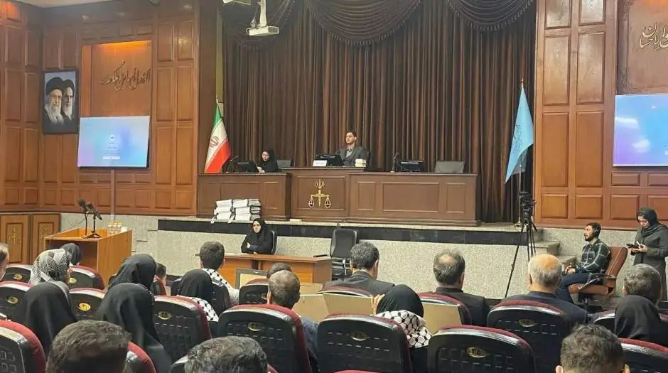 اولین جلسه رسیدگی به پرونده جنایات جنگ تحمیلی ۱۲ روزه آغاز شد - مردم سالاری آنلاین