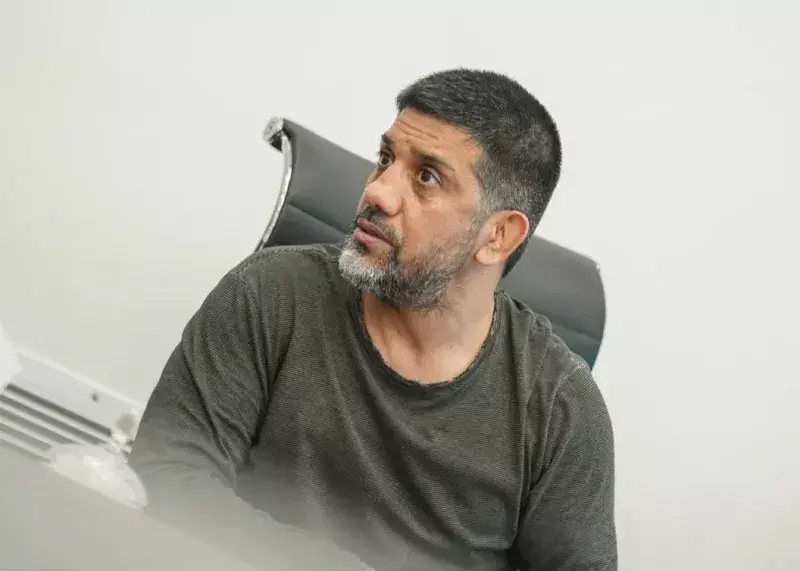  حال‌وهوای آزادکاران در تولد علیرضا دبیر ؛ پایکوبی و کف زدن با نرمش های خاص کشتی گیران + فیلم - پارس فوتبال