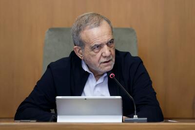 پزشکیان: ایران تسلیم نخواهد شد؛ اگر آمریکایی ها جنگ میخواهند با نیروهای نظامی ما روبهرو شوند + عکس