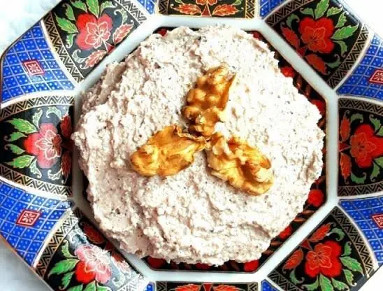 گردو پیاز کرمانی؛ غذای سنتی ساده اما خوشمزه و مقوی
