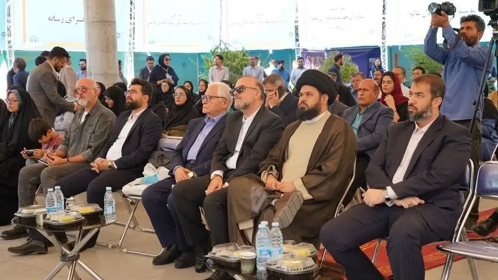 آغاز رویداد «همروایت» در کرمان/ تاکید بر اهمیت ارتباط و گفتوگو در اعتمادسازی