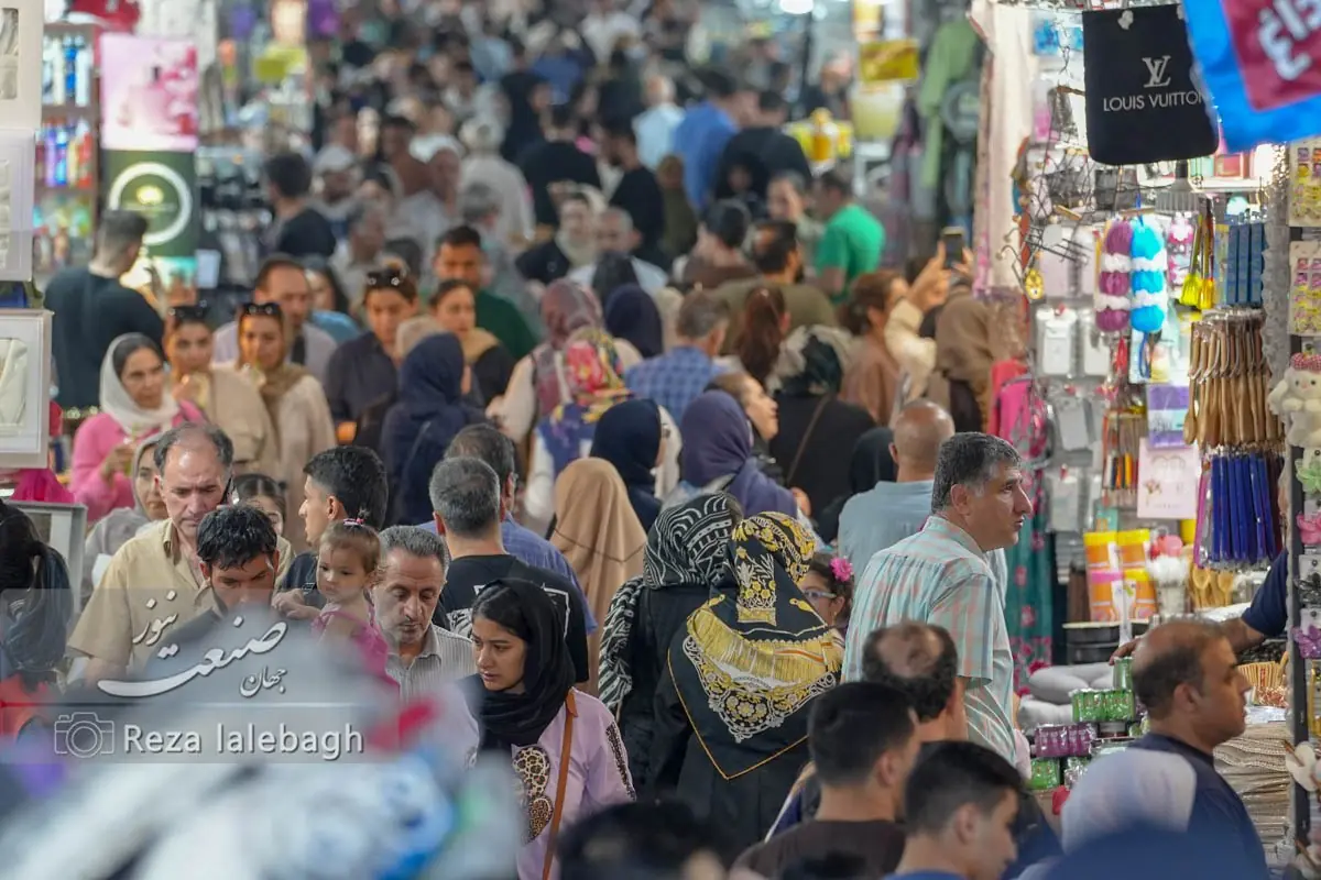 هفدهمین ماه رکود؛ اقتصاد ایران در محاصره کاهش تقاضا و افزایش هزینهها