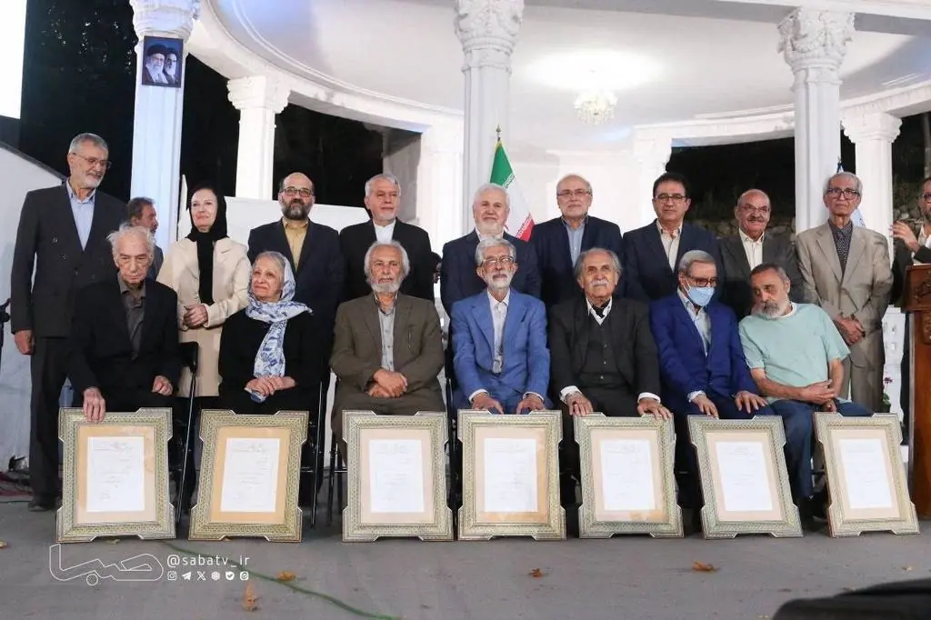 از ۸ چهره ماندگار میراث فرهنگی ایران تجلیل شد + تصاویر